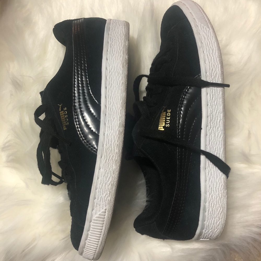 Black Suede Pumas